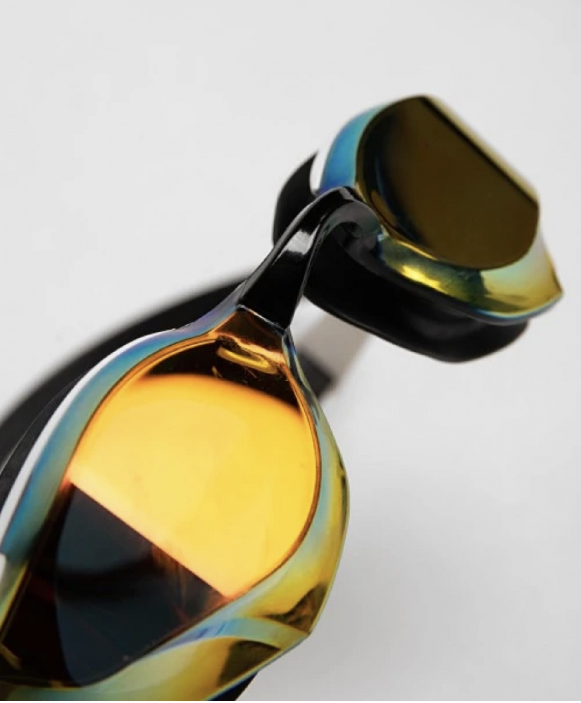 Arena Cobra Edge Swipe Mirror 