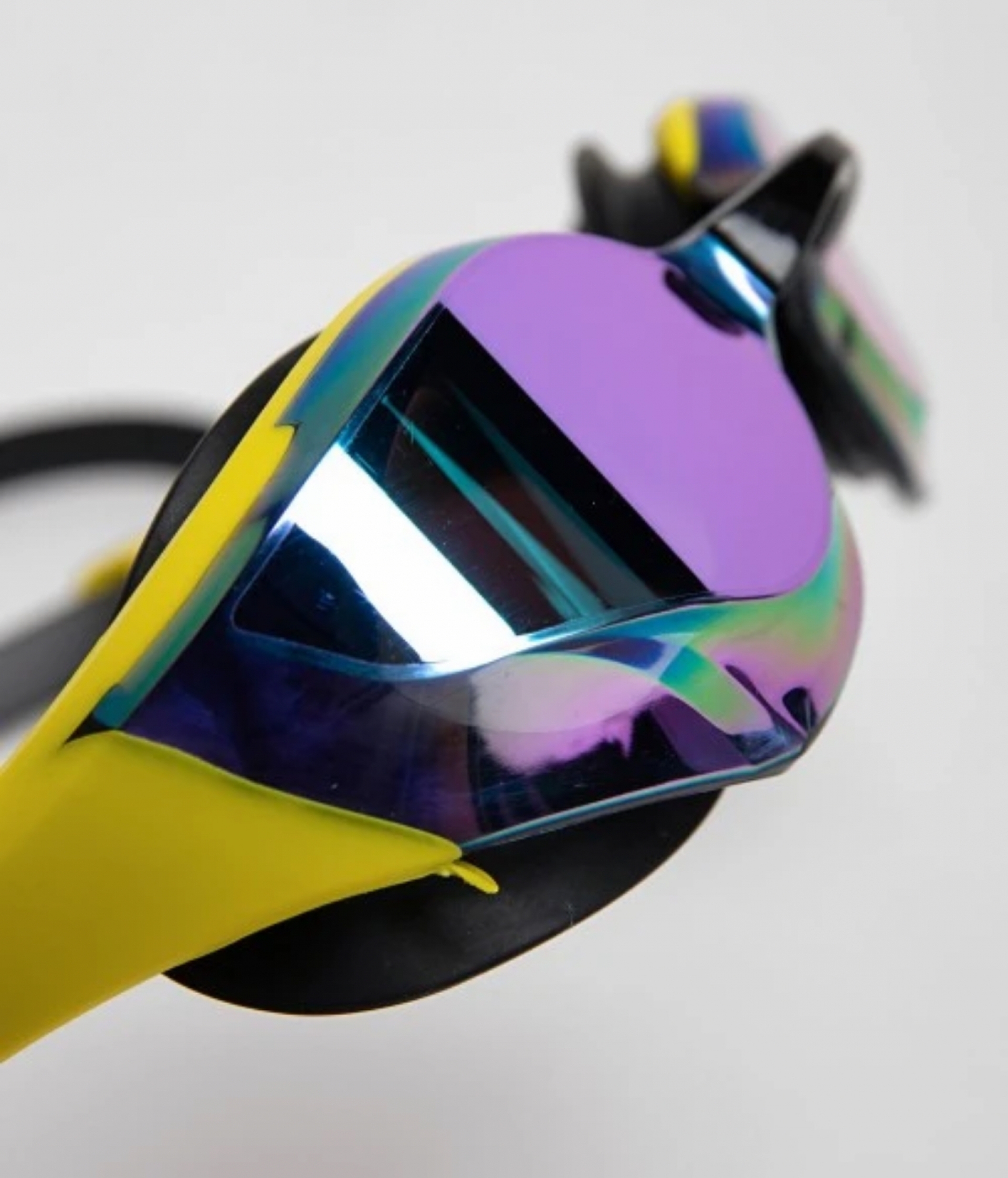 Arena Cobra Edge Swipe Mirror 